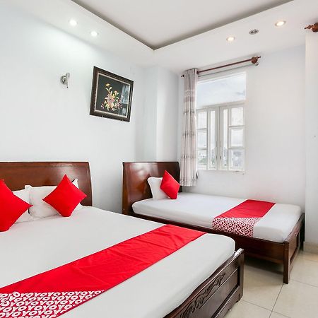 Oyo 130 Tuan Long Hotel Ho Chi Minh City Bagian luar foto