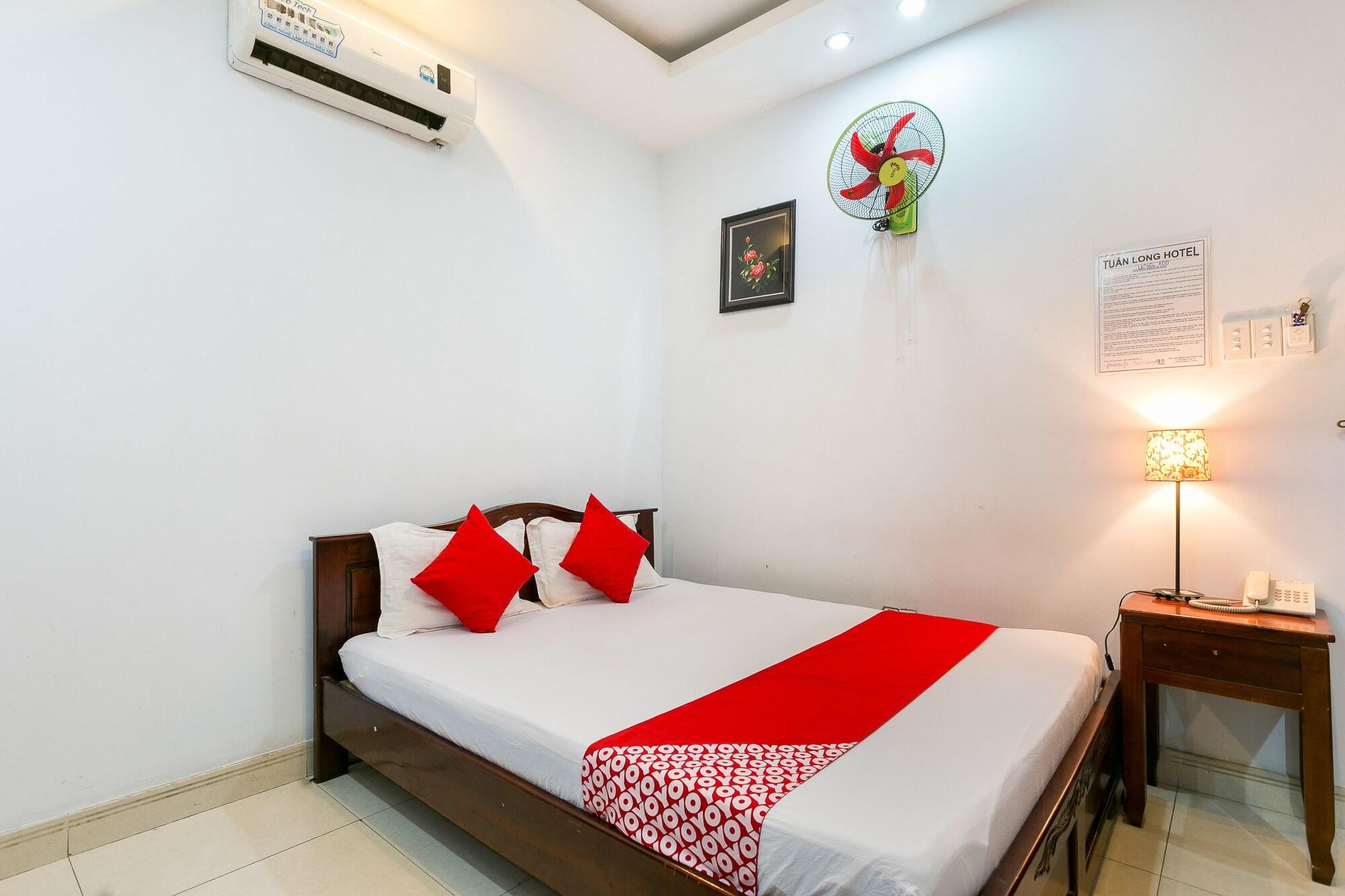 Oyo 130 Tuan Long Hotel Ho Chi Minh City Bagian luar foto