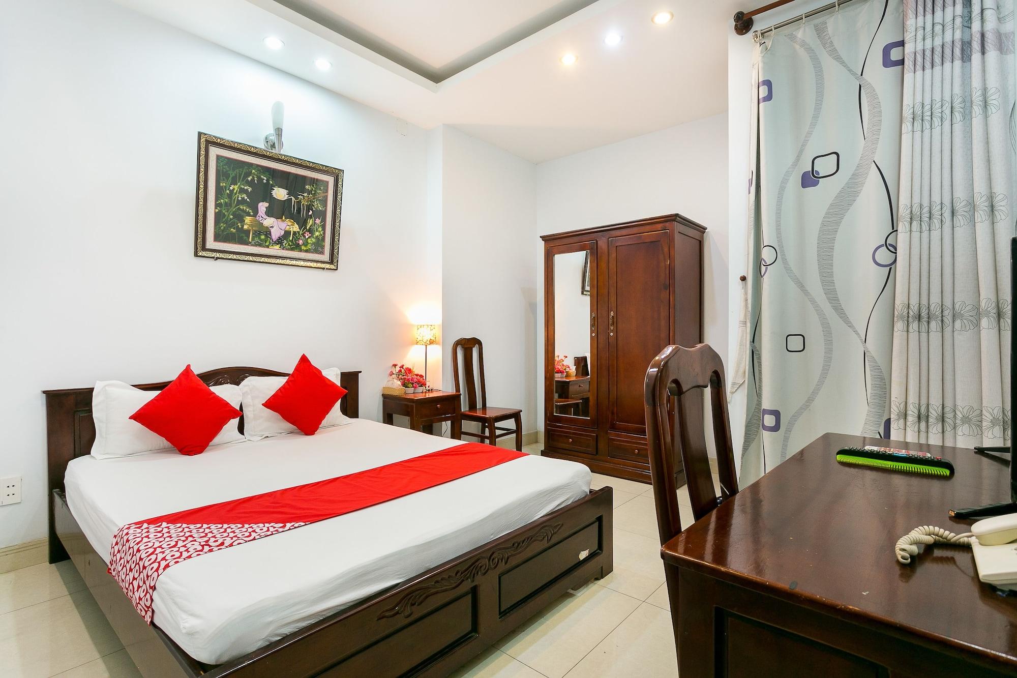 Oyo 130 Tuan Long Hotel Ho Chi Minh City Bagian luar foto