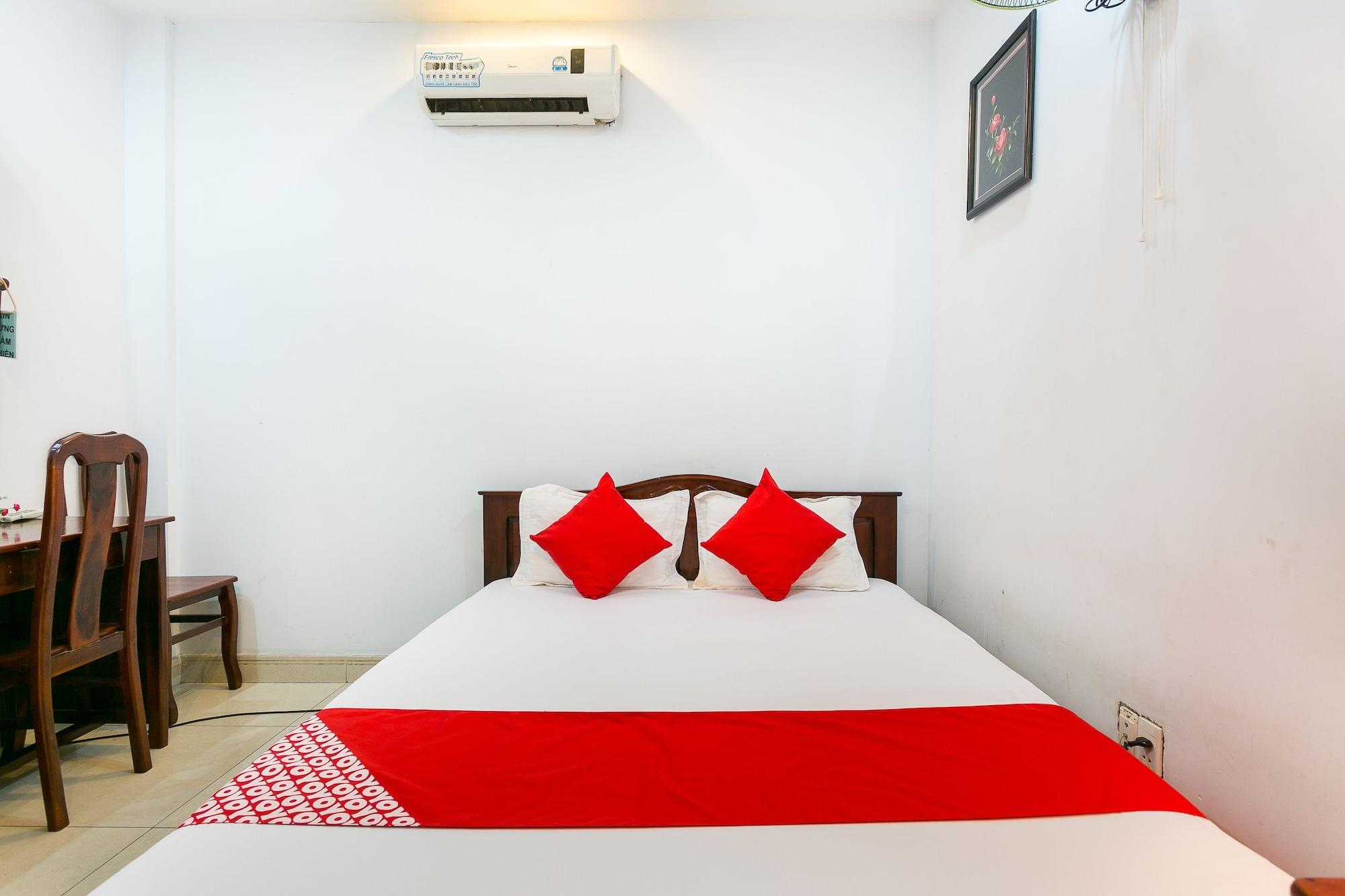Oyo 130 Tuan Long Hotel Ho Chi Minh City Bagian luar foto