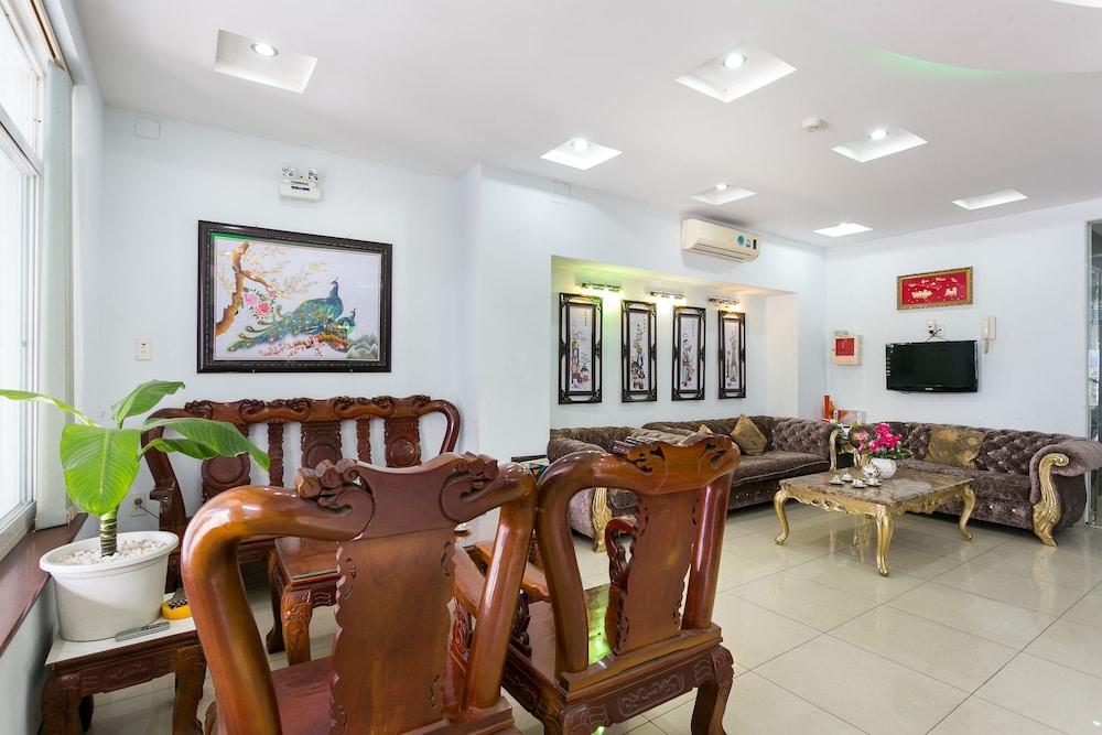 Oyo 130 Tuan Long Hotel Ho Chi Minh City Bagian luar foto