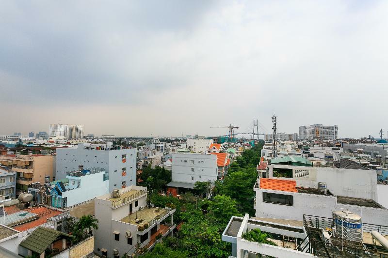 Oyo 130 Tuan Long Hotel Ho Chi Minh City Bagian luar foto